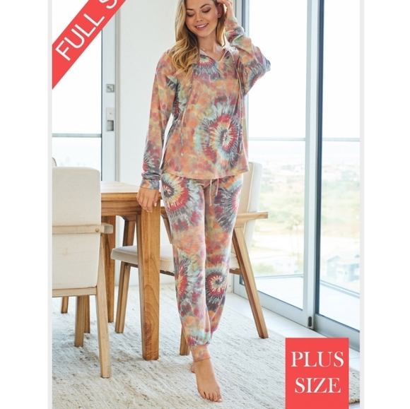 Boutique Pants - Plus tie dye sets. Boho colors